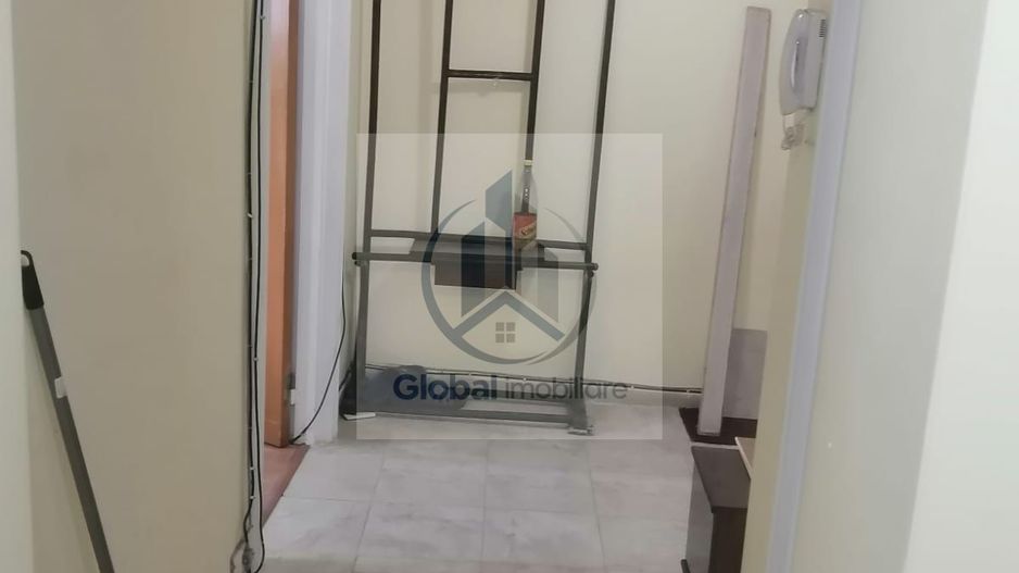 Apartament 3 camere decomandat - Șoseaua Colentina, vis-à-vis de Școala 39 - Poză 8