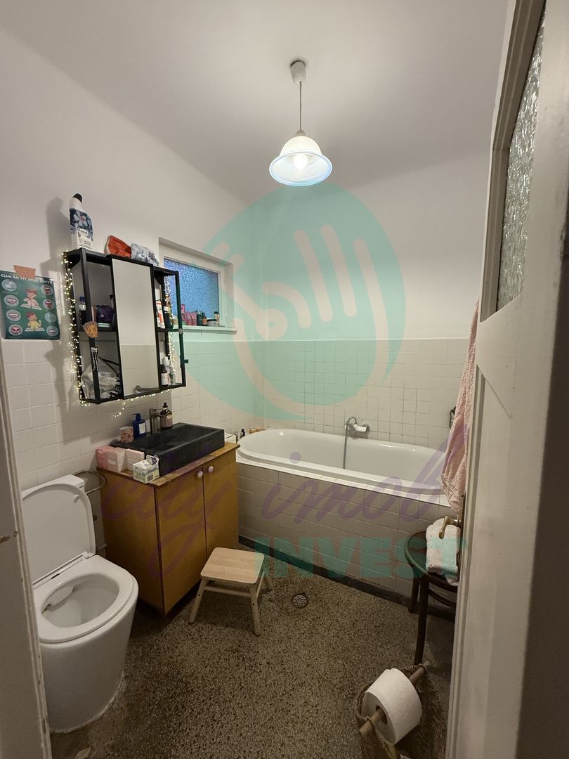 Apartament elegant situat la parterul unei vile - Poză 10
