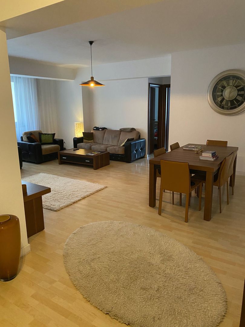 Inchiriere apartament 3 camere zona Mall Vitan - Poză 2