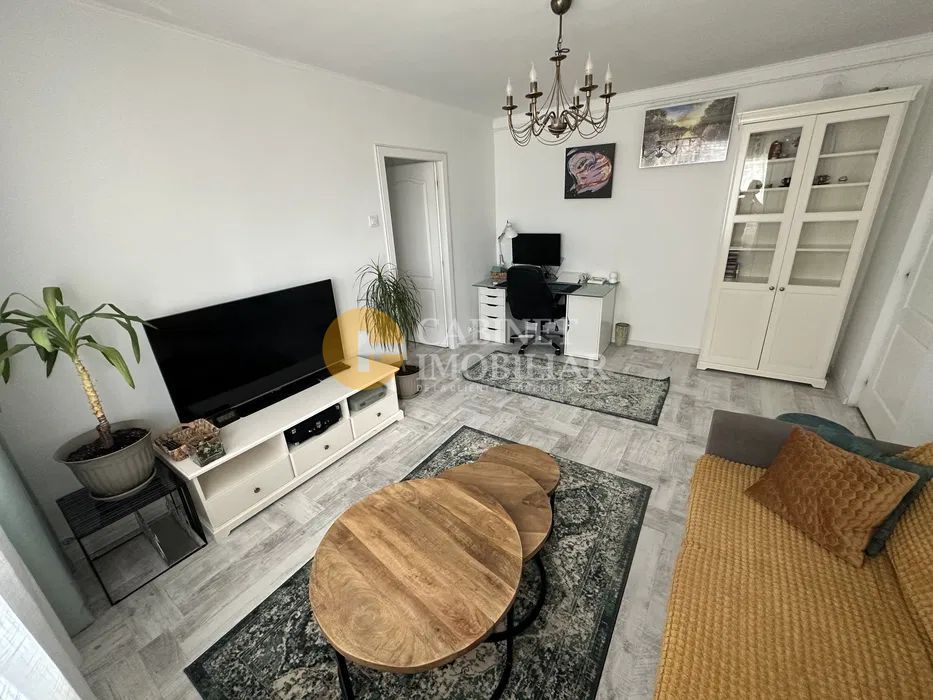 2 camere, Tatarasi- Flux non stop, renovat complet, 55mp! - Poză 2