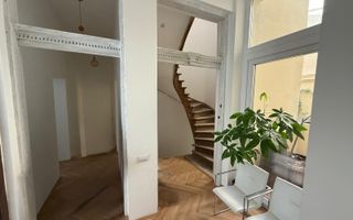 Vilă elegant renovata pentru business de prestigiu - Poză 26