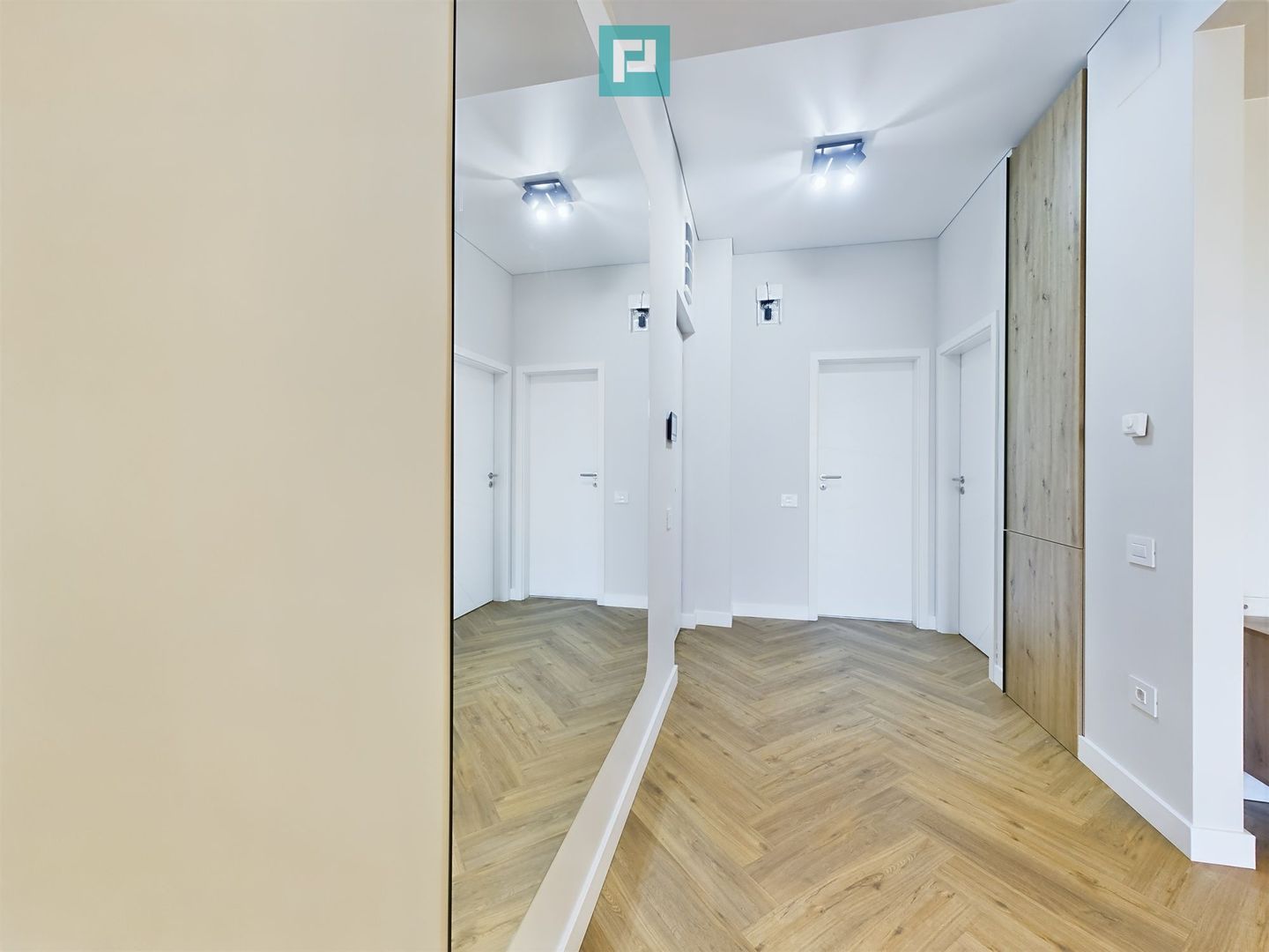 Apartament cu doua camere, Pipera Plaza, prima inchiriere - Poză 9