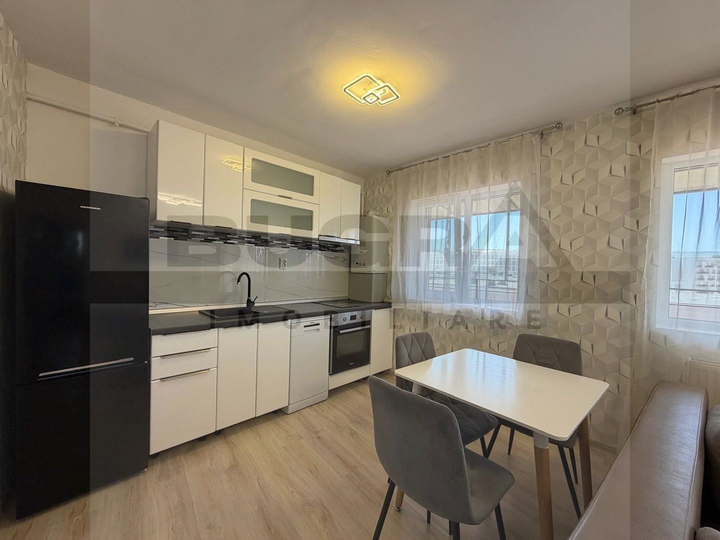 Apartament de 4 camere, modern, 87mp, parcare, zona The Office - Poză 2