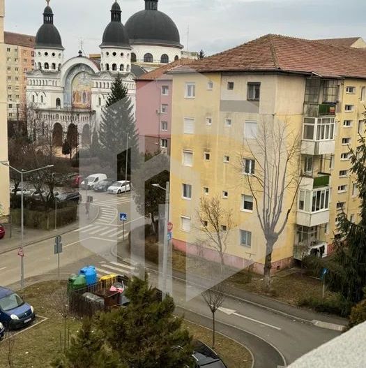 Apartament de vanzare - 2 camere - Hipodrom III - Etajul 4 - Poză 1
