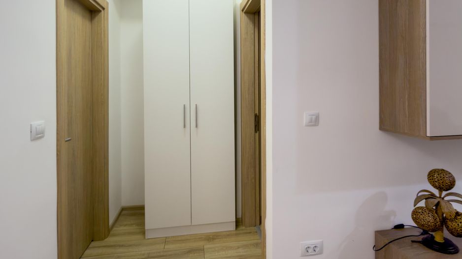 Apartament 2 camere în Solid Residence Butoaie – vedere către lac - Poză 10