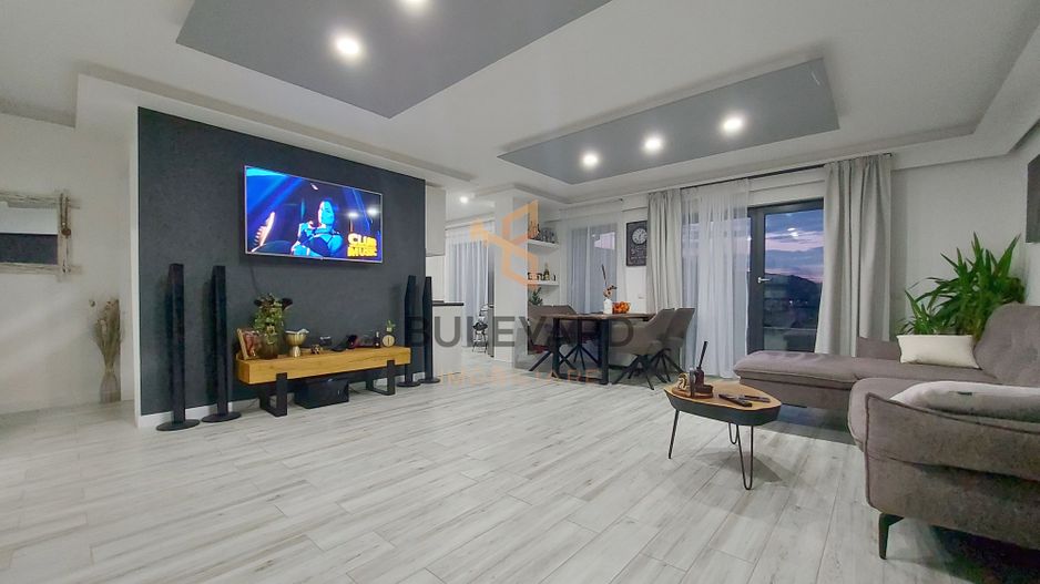 Penthouse cu terasa de 72 mp, zona strazii Eroilor! - Poză 1