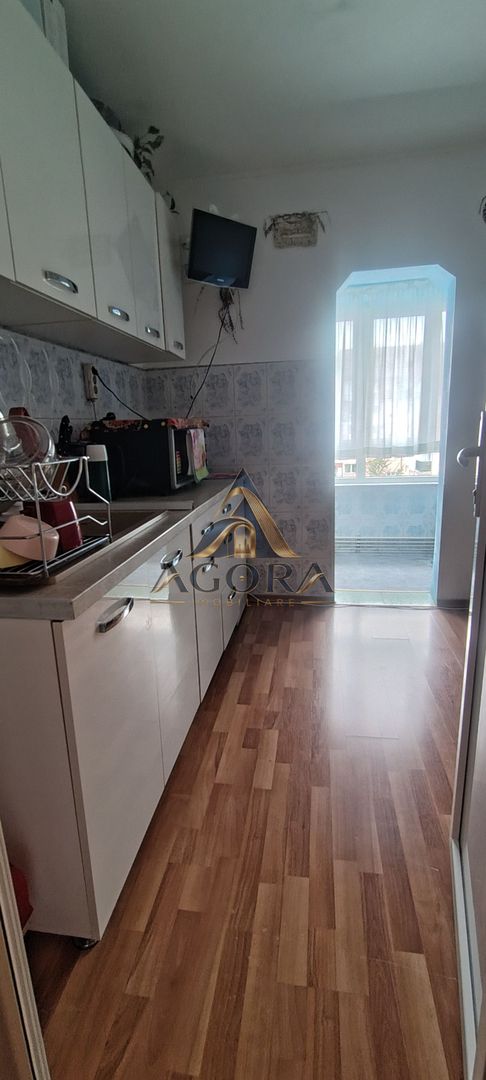 De vânzare apartament 2 camere în Valea Aurie - Poză 4