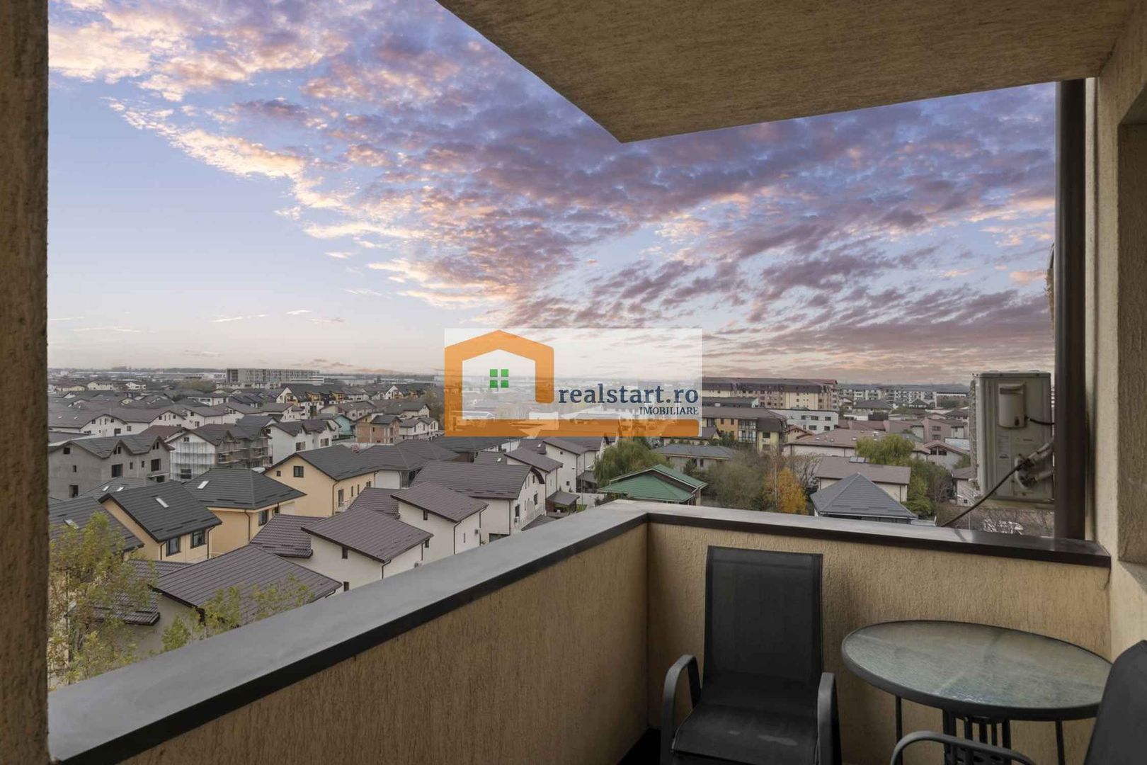 Cartier Latin, MegaImage, piata,decomandat, 6/8, centrala gaz, loc parcare - Poză 1