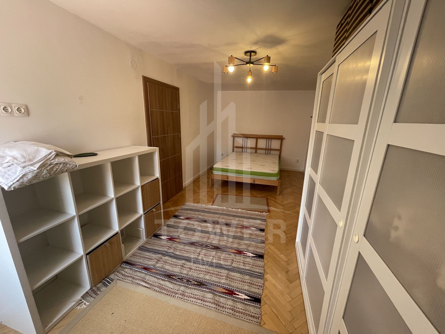 Apartament ultracentral cu suprafata de 66mp utili - Poză 3