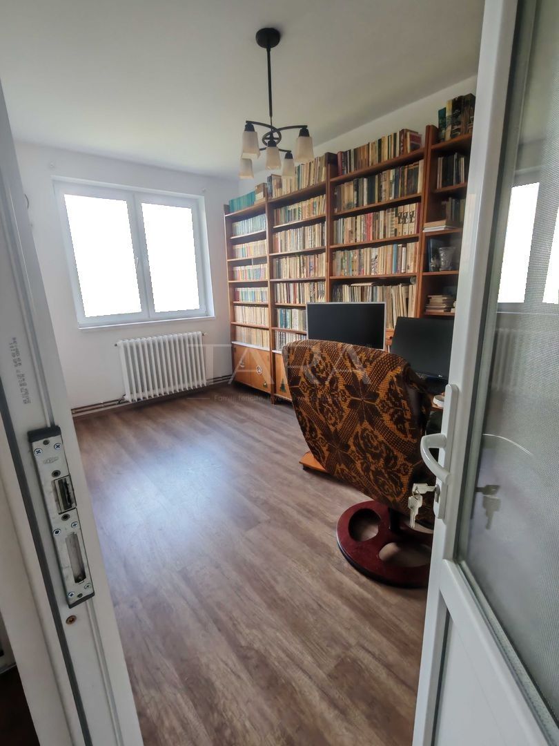 Apartament 3 camere decomandat, 59 mp, priveliște  sud-nord! - Poză 2
