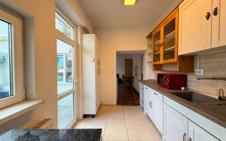 Apartament 2 camere | Curte | Modern | Renovat | Central - Poză 7