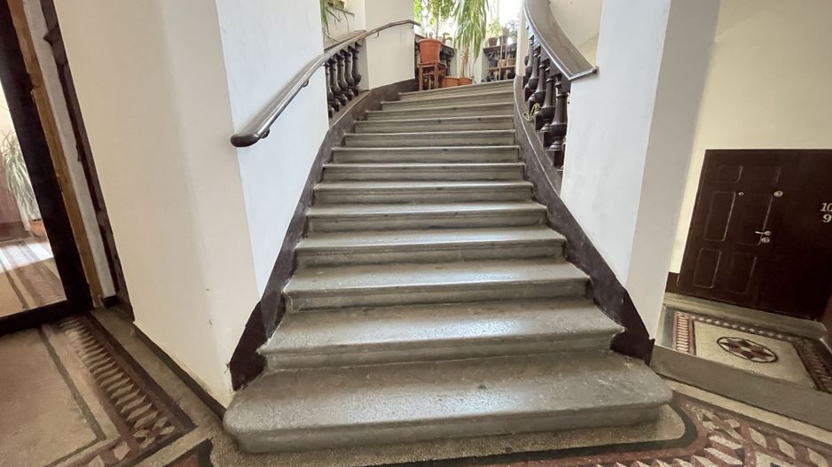 Apartament  spatios de vanzare intr-o cladire istorica - Poză 19