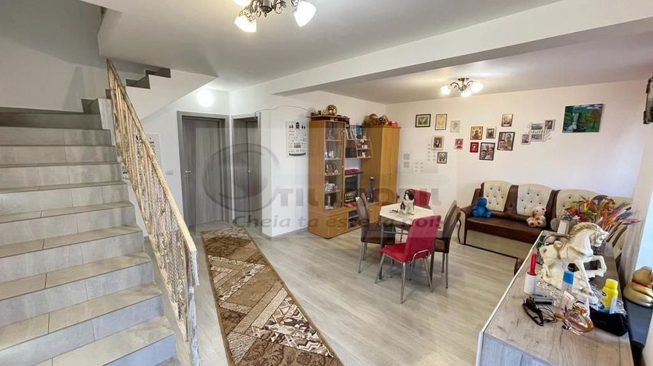 CASA  BUCIUM VISANI INSIRUITA  P+1 STATIE TRANSPORT PUBLIC - Poză 1