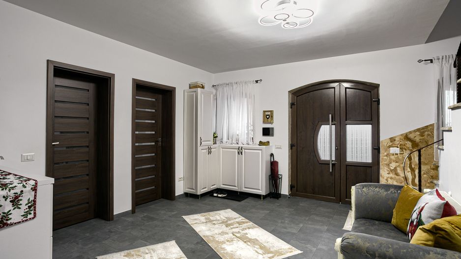 PRET NOU! Casă deosebită în Livada - COMISION 0% - Poză 4