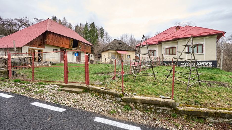  Casa  la munte cu teren generos in Com. Nucsoara, loc. Slatina jud. Arges! - Poză 8