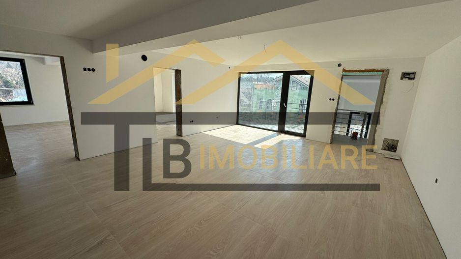 Apartament cu 3 camere, 107 mp, parcare, Zona Bulevardul Cetatii - Poză 1