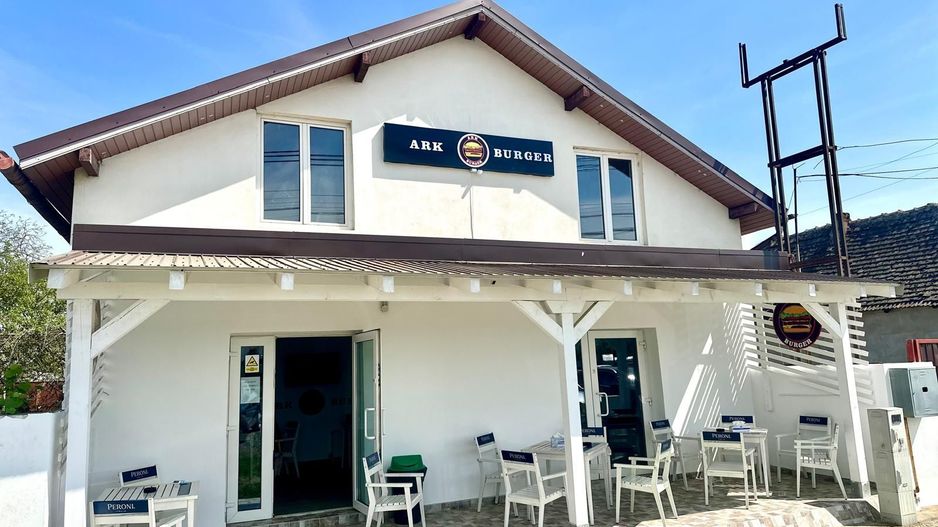 COMISION 0% | Burgerie complet echipată de vânzare – Șag - Poză 1