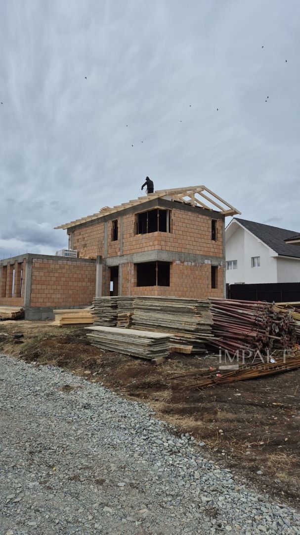 Casa individuala 4 camere Dezmir - Poză 9