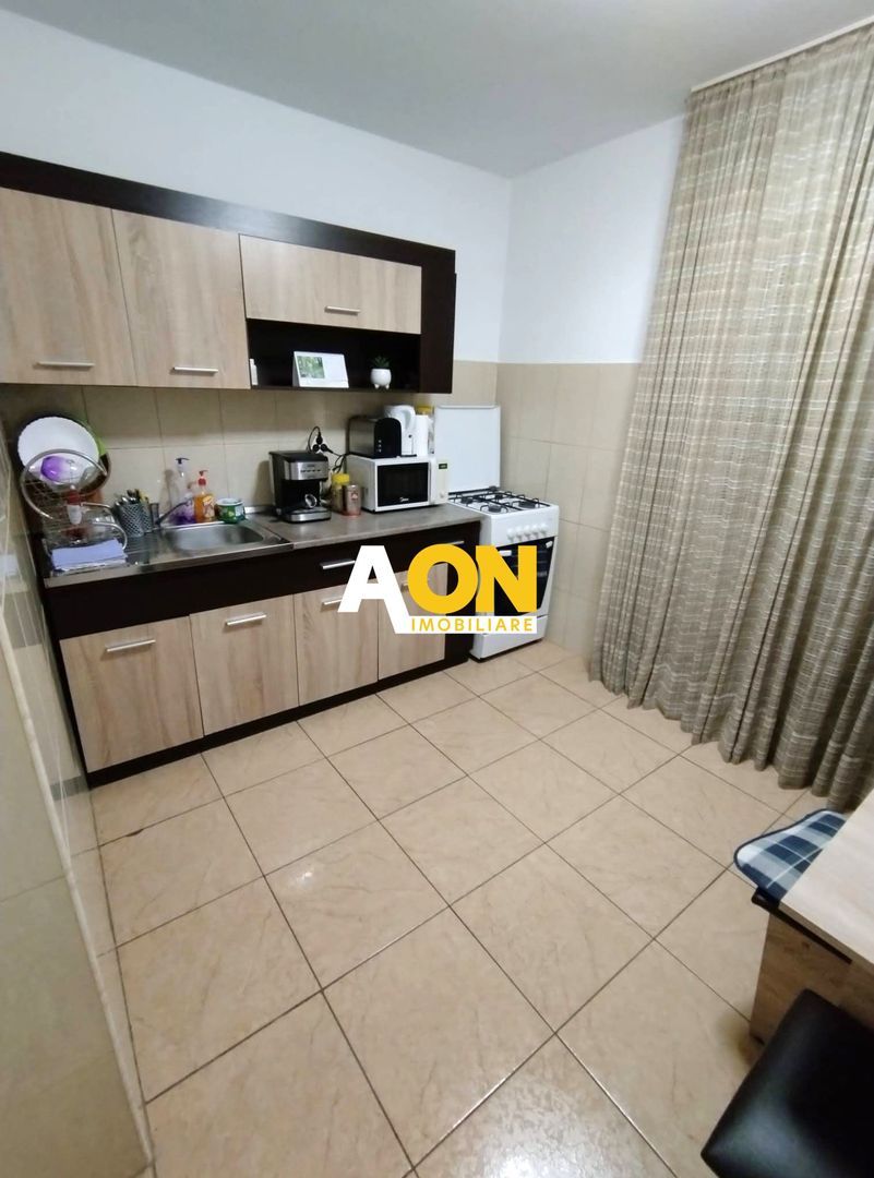 Apartament 3 camere, 68 mp utili, Cetate, zona Piata Cetate - Poză 2