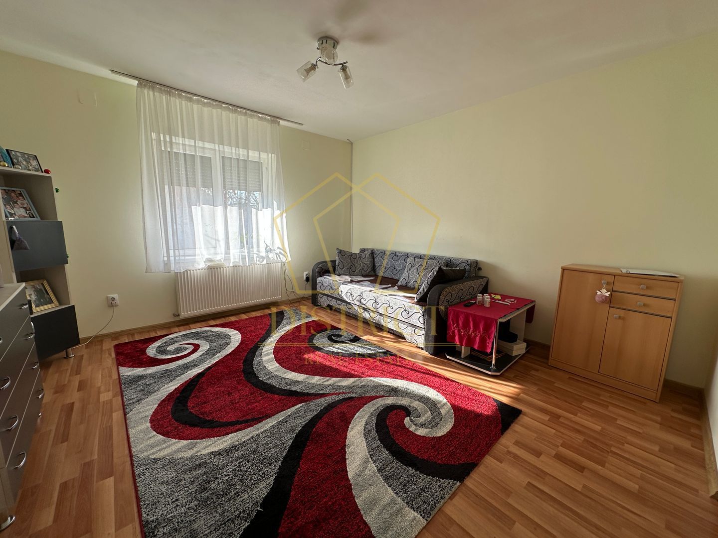 Casă Indiviudala cu 3 camere si 755 mp de teren in Giroc la asfalt. - Poză 5