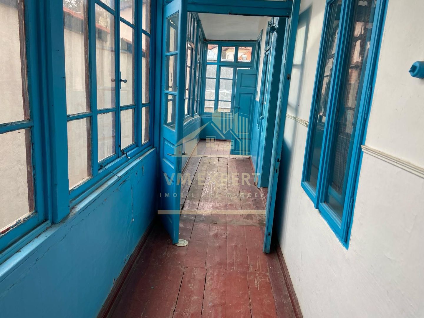 VILA 7 CAMERE, TEREN 337 MP, CENTRU CAMPULUNG - Poză 5