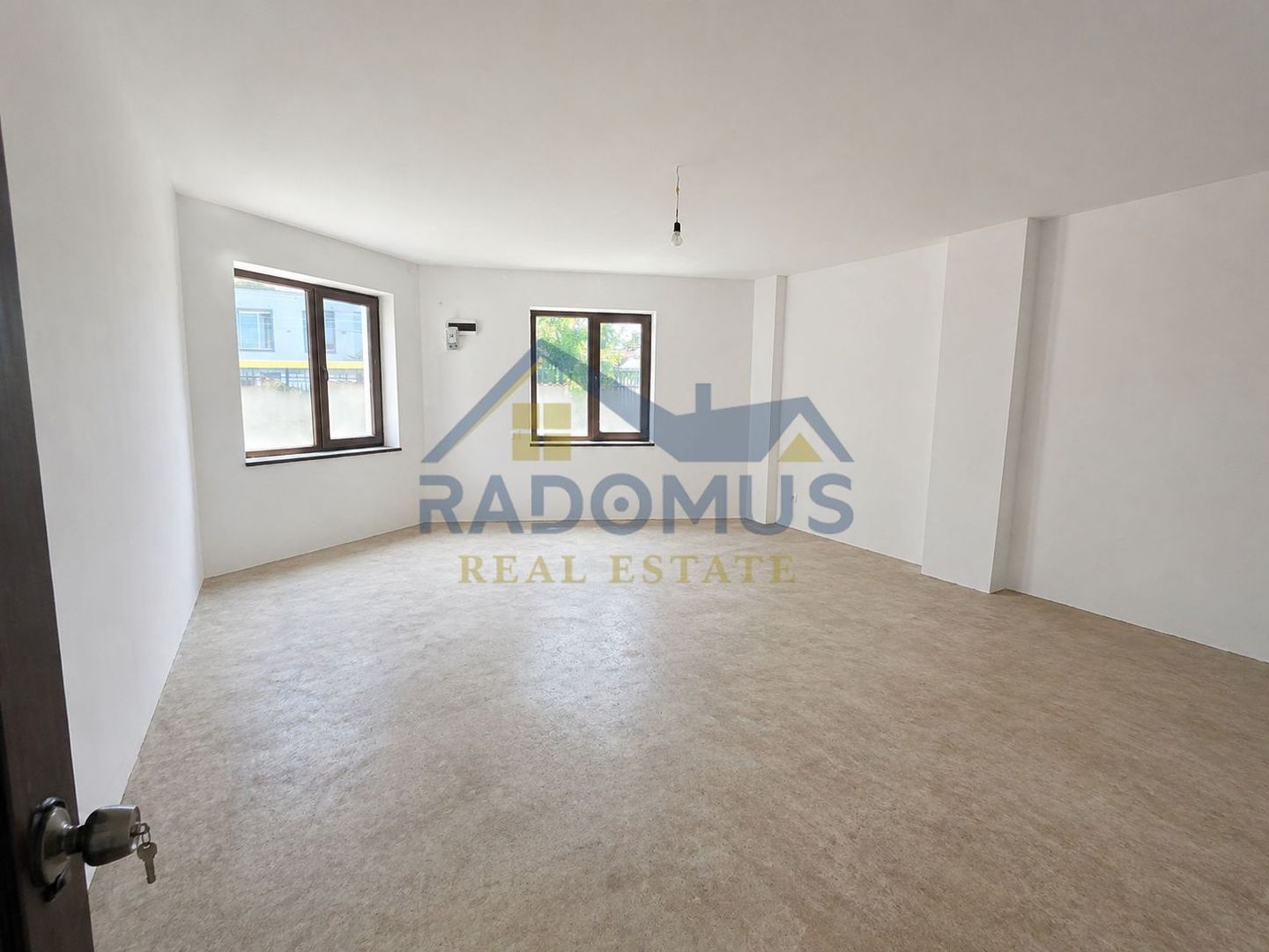 Casă Ploiești - 6 Camere -282 Mp Utili - Teren 600 Mp - Comision 0% - Poză 20