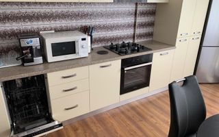 De vanzare apartament 3 camere/ zona Tractorul - Poză 7