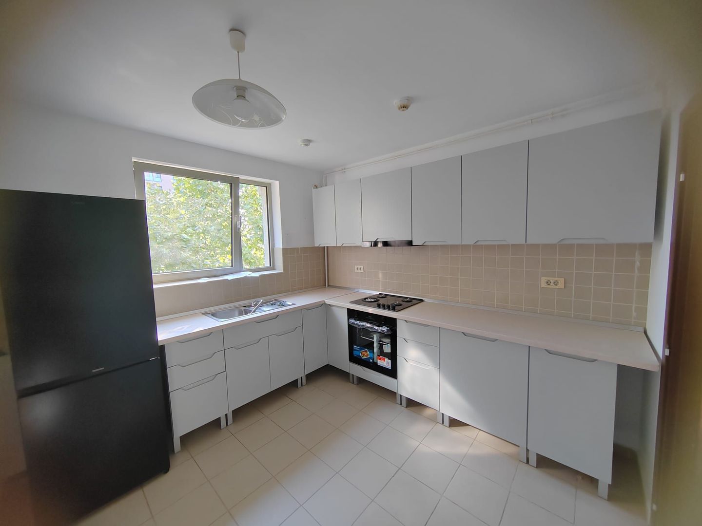 Apartament modern 2 camere – Zona Gorjului – Etaj 5/8 – Parcare - Poză 8