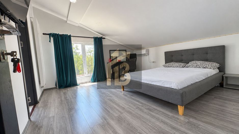 7 camere | Teren 1.438 mp | Anexă locuibilă | Potențial investițional - Poză 12