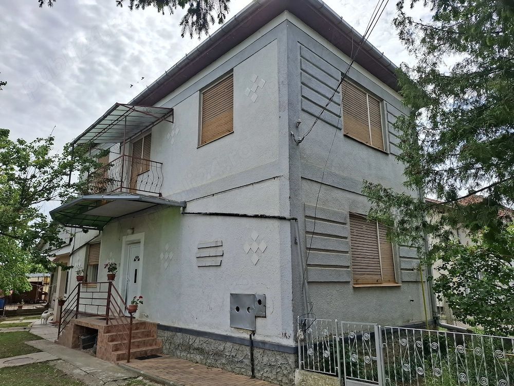 BRASADAS vinde casa in zona Piata de vechituri - Poză 1