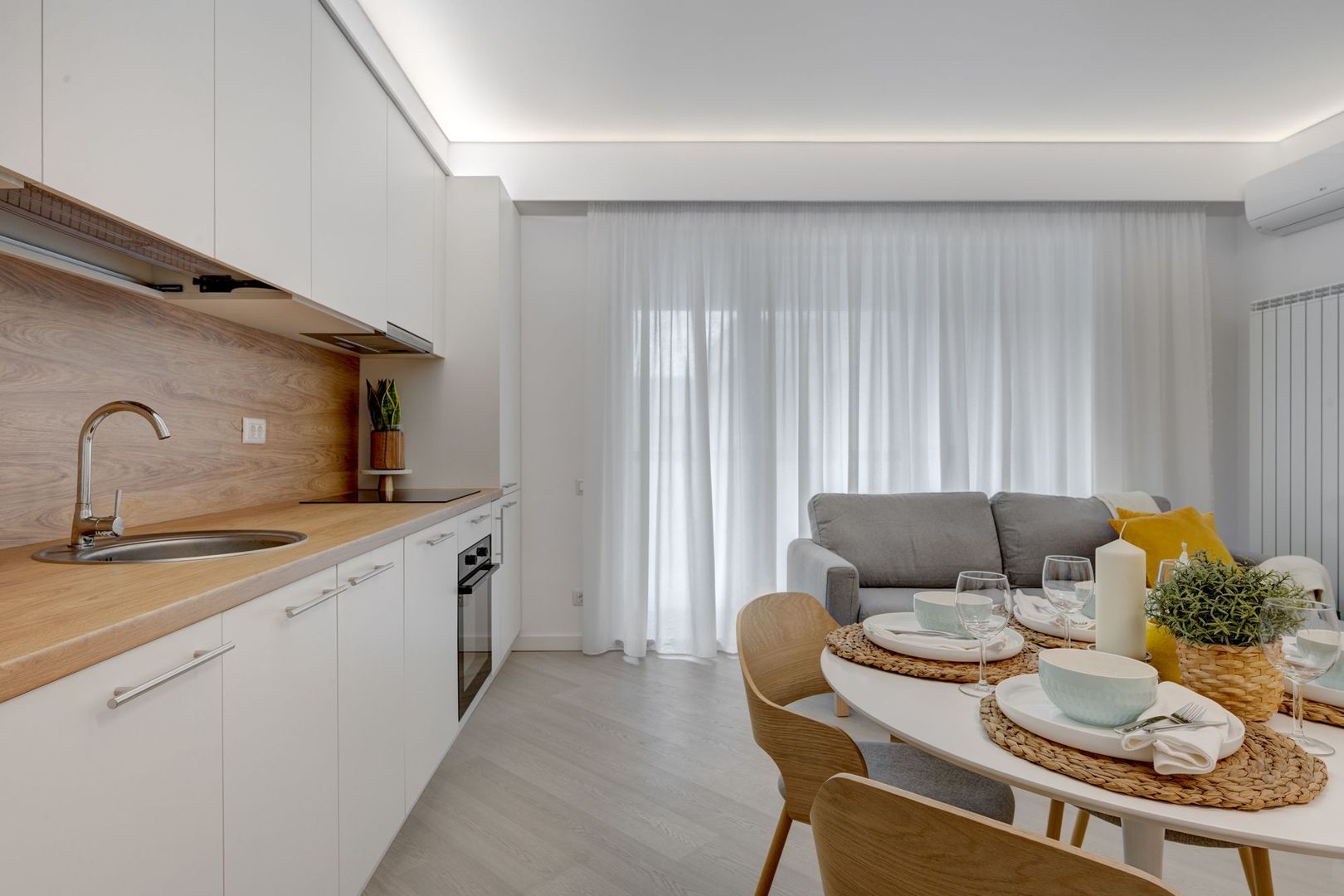 Apartament 2 camere splendid, prima inchiriere, Cortina North Pipera - Poză 2