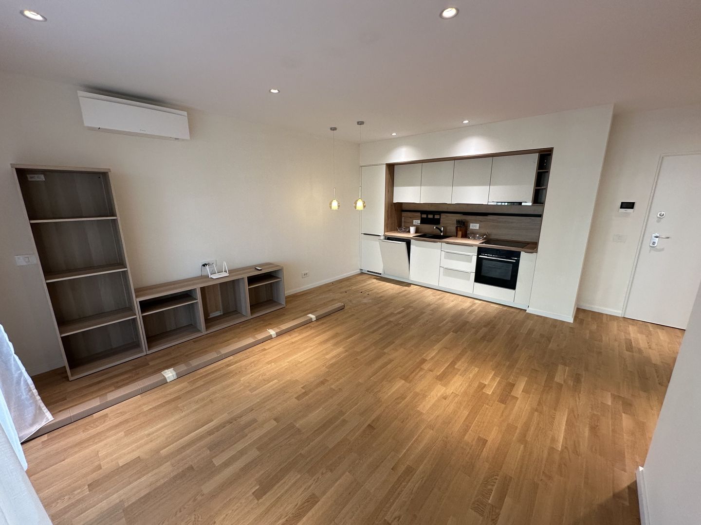 Apartment Paltim 2 camere loc de parcare - Poză 4