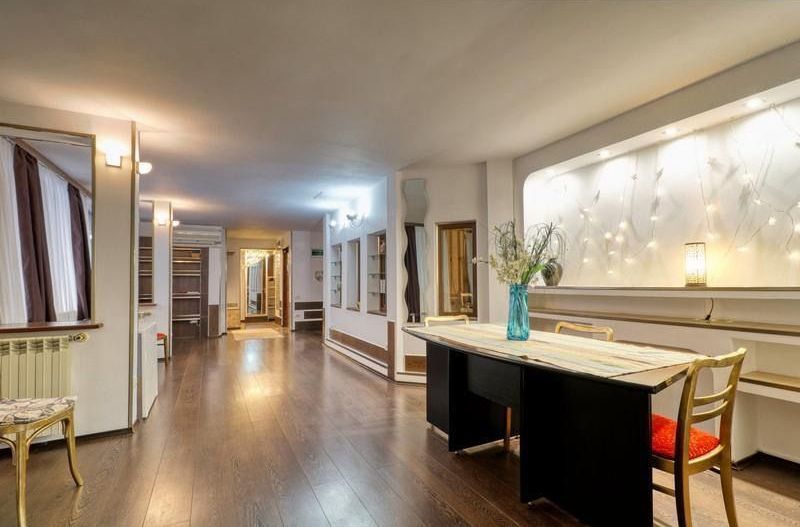 Ion Neculce | Apartament 5 camere în vilă monument - Poză 44