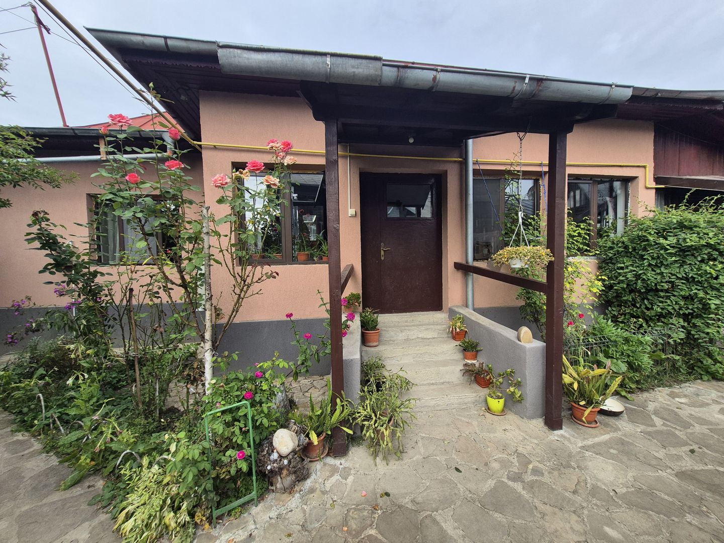 Vila 4 camere + teren 818 mp central Provita de Sus (lângă școală) - Poză 3