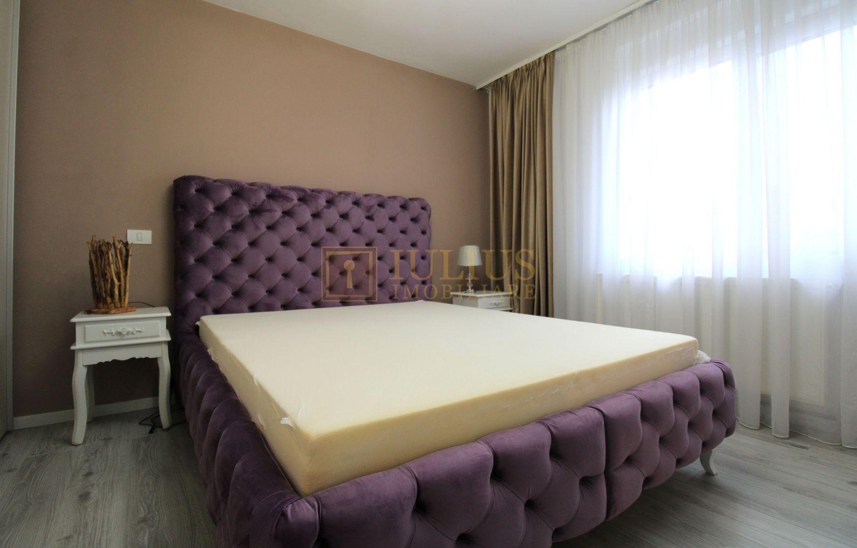 2 camere, zona centrala; str. Remus, centrala proprie. - Poză 1