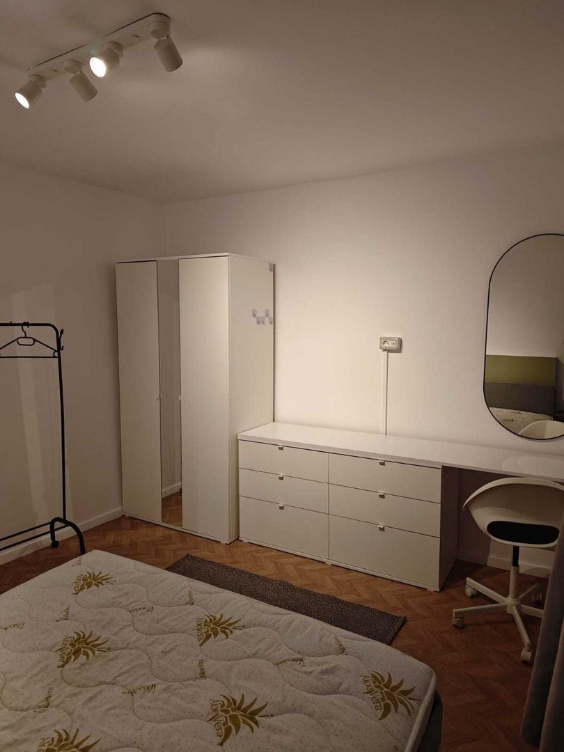 🔑 De Închiriat: Apartament Modern de 3 Camere – Zona Constantin Brâncoveanu - Poză 1