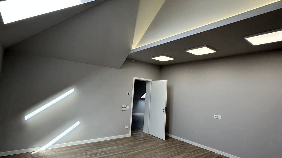 Casa pretabila birouri - Poză 46