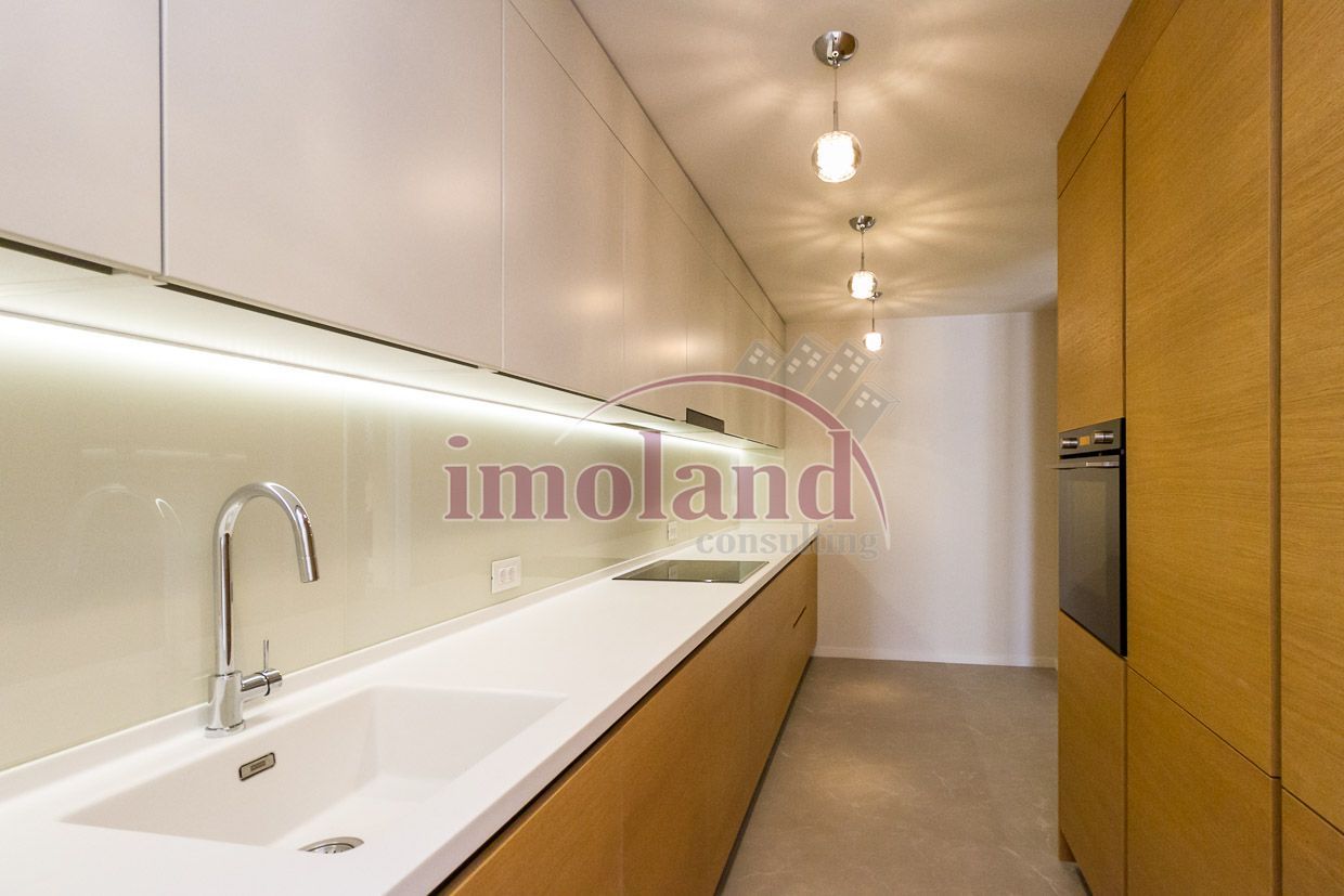 Inchiriere - Apartament - 4 camere - Primaverii - Poză 5