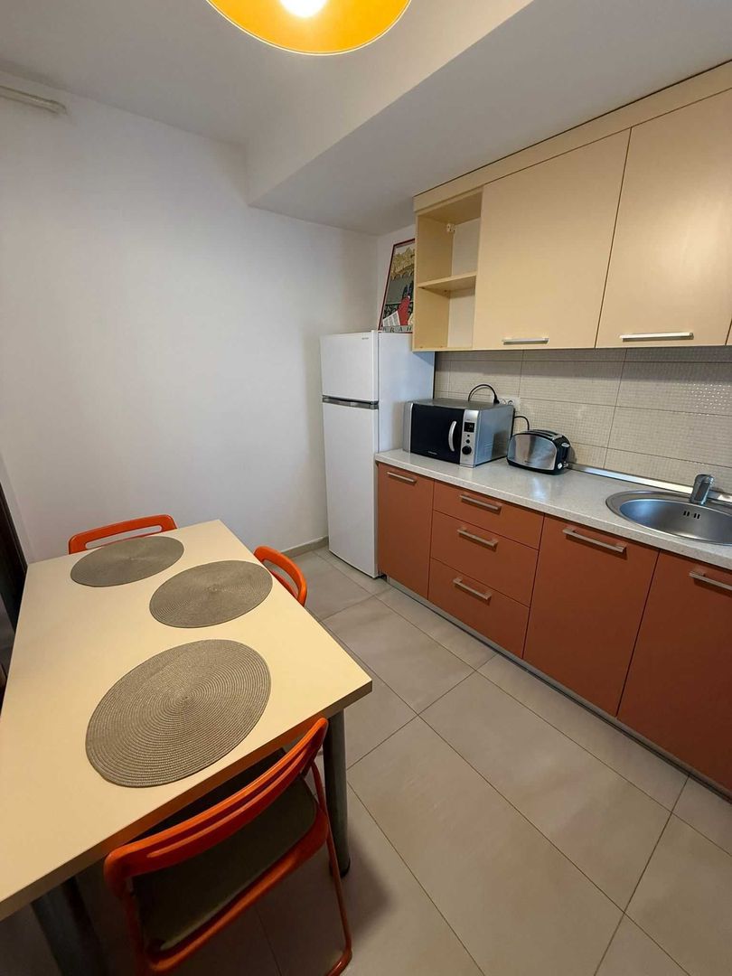 AP. 2 CAMERE, BLOC NOU, CENTRALA TERMICA PROPRIE , BUCATARIE INCHISA. - Poză 5