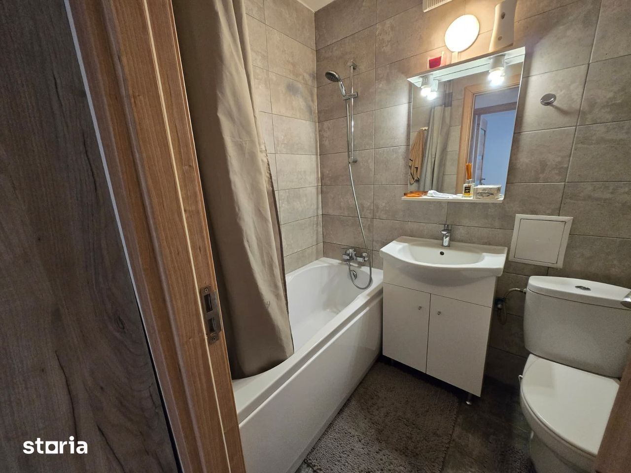 Închiriere Apartament cu 3 camere premium, prima inchiriere, 3 min metrou - Poză 9