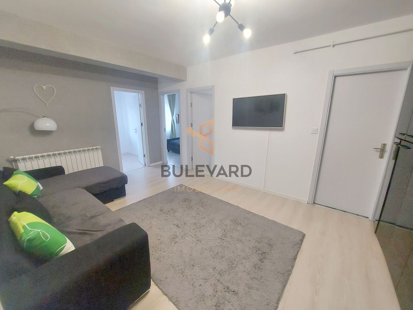 Apartament cu 3 camere Sub Cetate!! - Poză 2