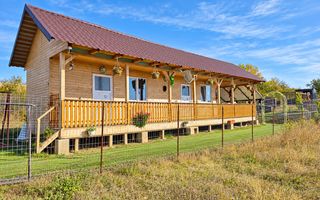 Cabană din lemn, 2 camere, panouri solare, teren 500 mp, Bărăbanț - Poză 1