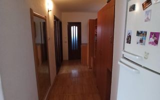 Apartament decomandat 3 camere 72 mp+spatiu depozitare 30 mp-Central - Poză 7