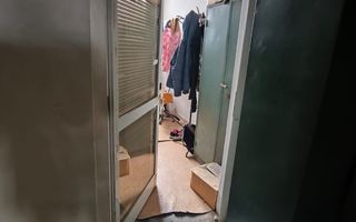 Clădire multifuncțională de vânzare – comerț, birouri și producție. - Poză 5