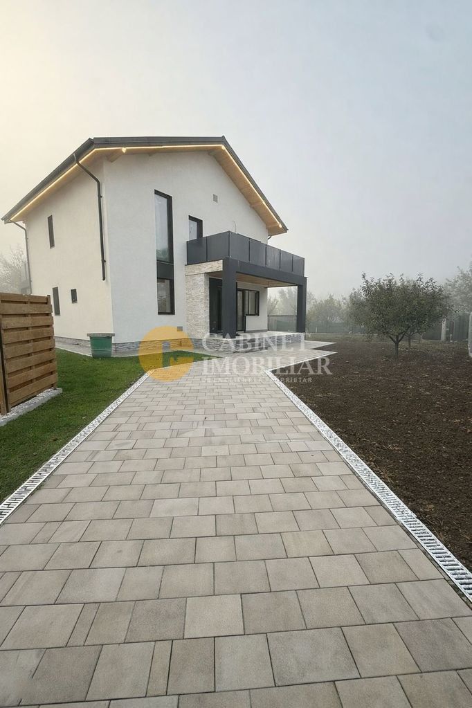 Casa Miroslava-Uricani - 4 camere 3 BAI - constructie regim propriu - TVA inclus - Poză 1