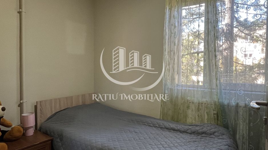 Apartament cu 3 camere | Etaj 2 | Centru Civic | Oradea - Poză 13