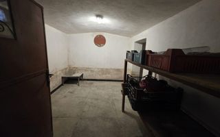 De Vânzare Căsuță cu 7 ari teren Bercu Roșu - Poză 10