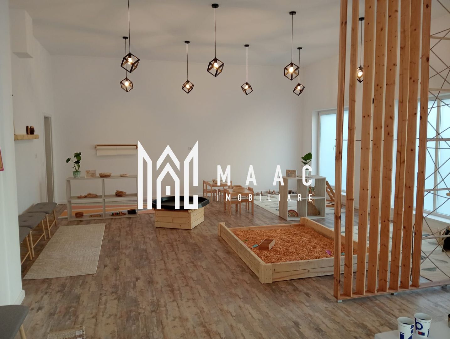 Spatiu comercial cu gradina I Selimbar - Poză 1