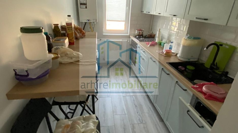 Apartament 3 camere decomandat zona Trapezului - Poză 12