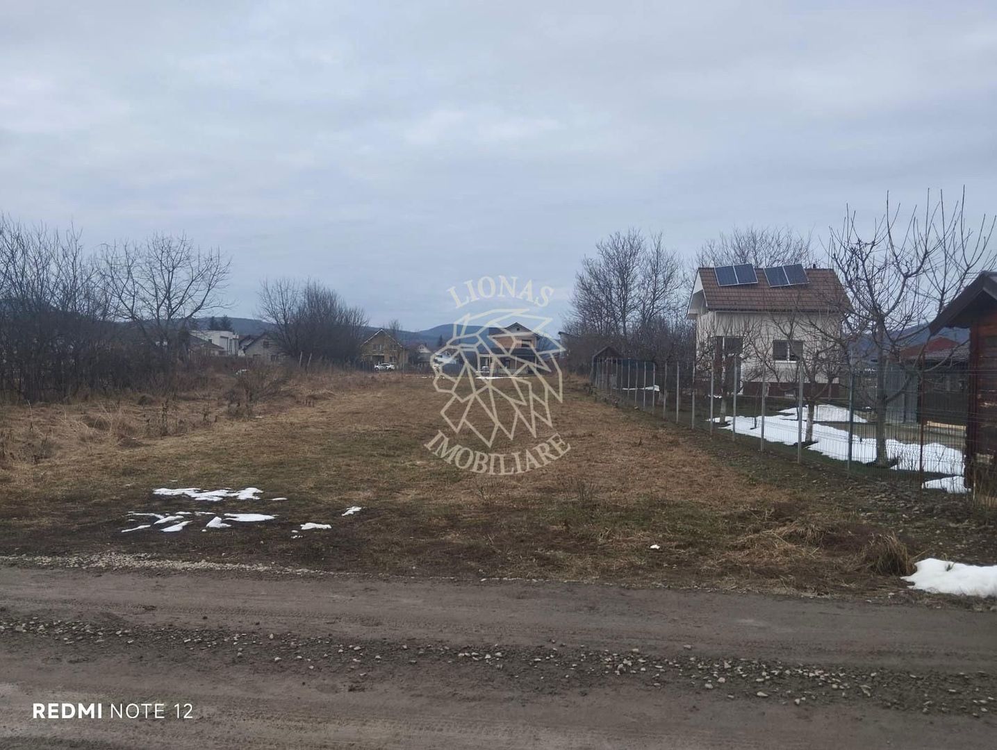 Teren 1750 mp-ideal casa P+2-zona linistita-Unirea - Poză 3